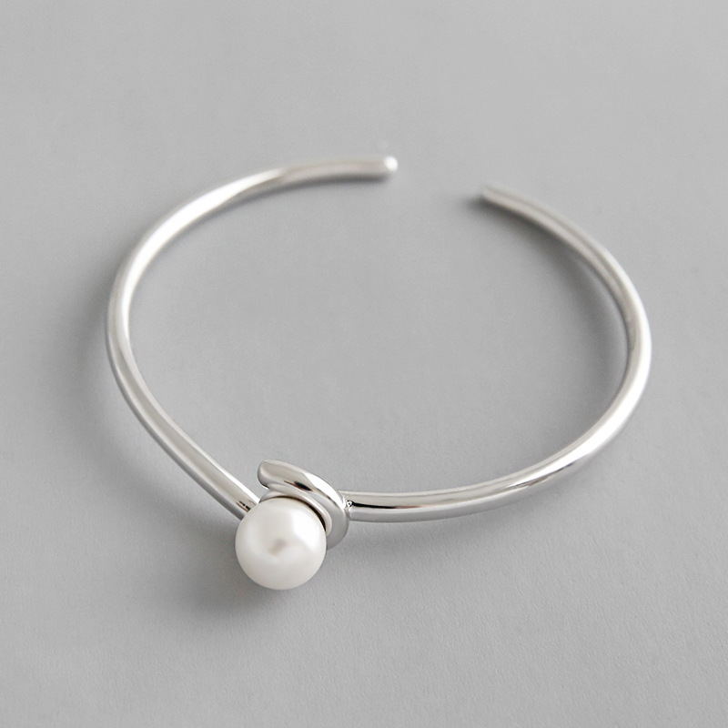 Pearl Bead Bracelet